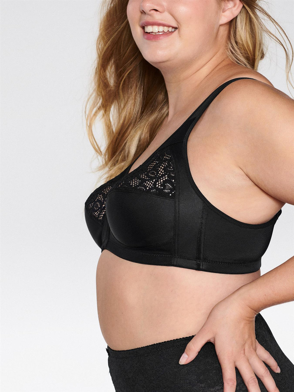 Naturana Womens Soft Cup Bra - Black
