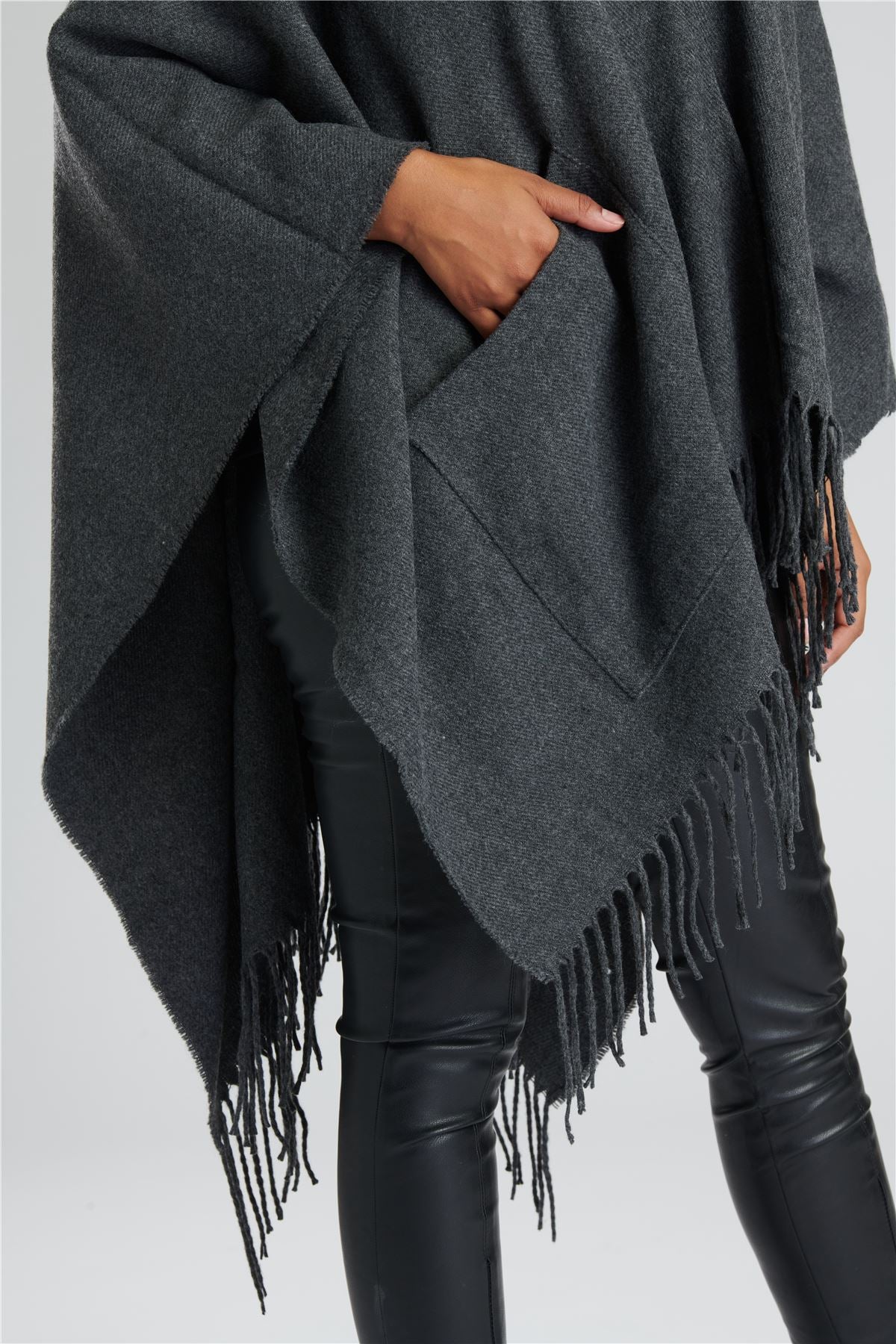 South Beach Womens Knitted Fringe Poncho