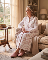 La Marquise Womens 'Moonlit Tulip' Mock Quilt Button Robe