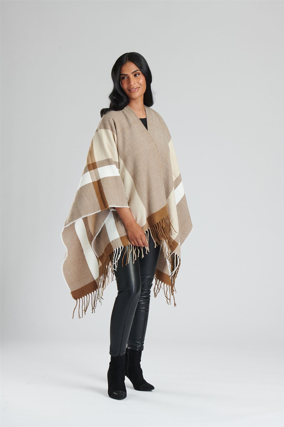 South Beach Womens Jacquard Fringe Poncho – Slumber Hut