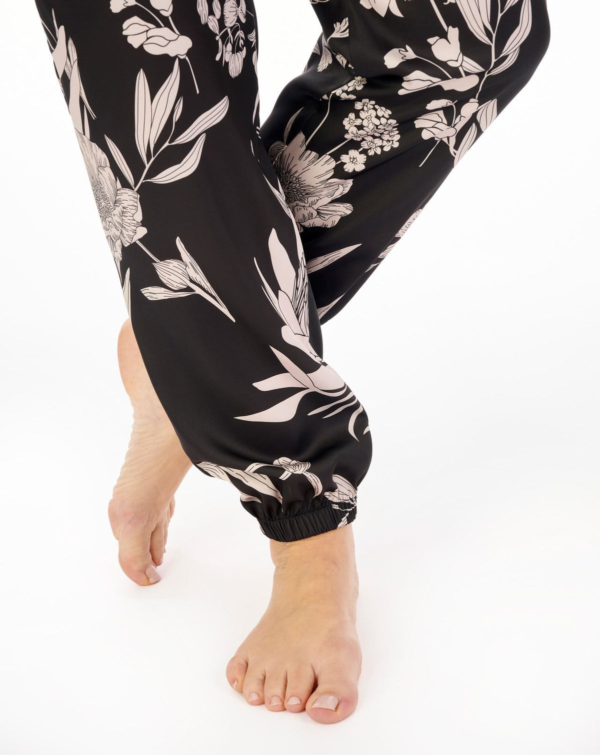 Gaspe Pyjamas Gaspé Womens Satin Floral Pyjamas – Slumber Hut
