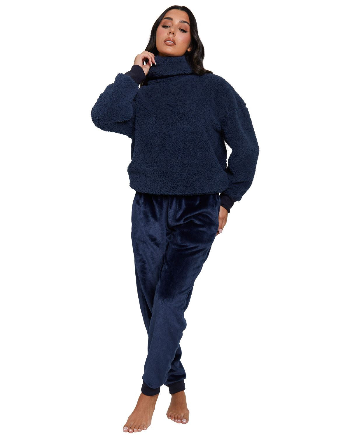 Loungeable Womens Borg Removeable Snood Jumper & Jogger Set