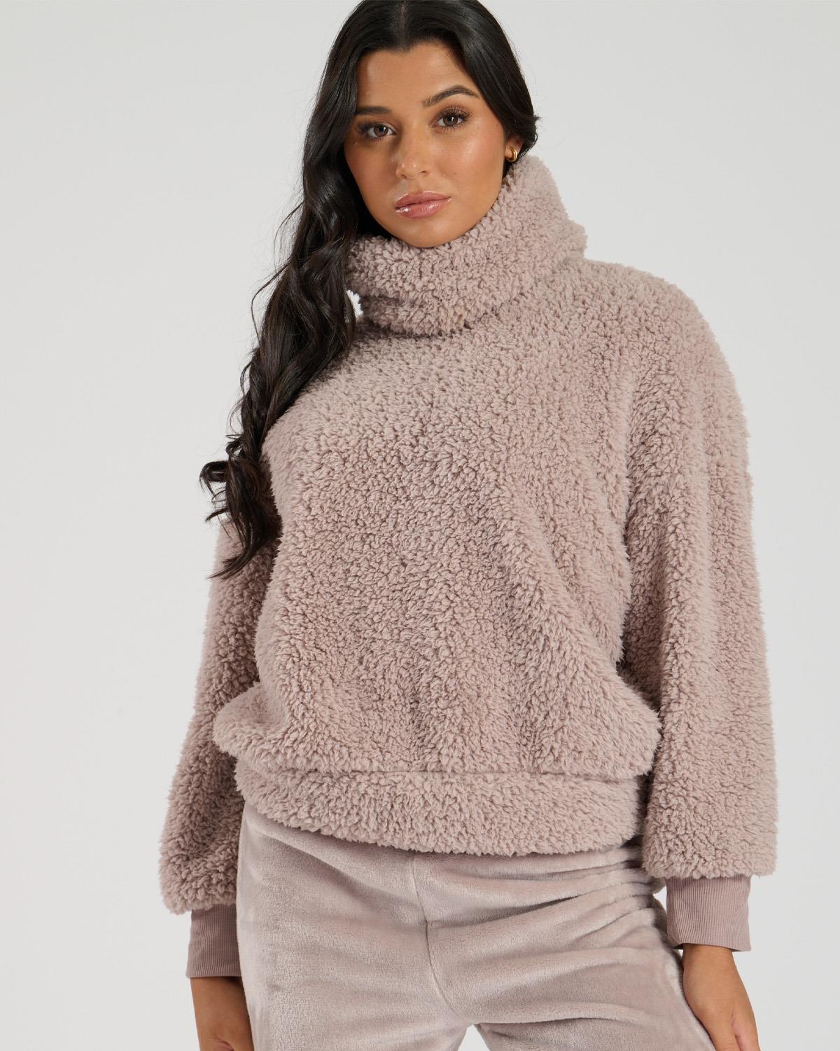 Loungeable Womens Borg Removeable Snood Jumper & Jogger Set