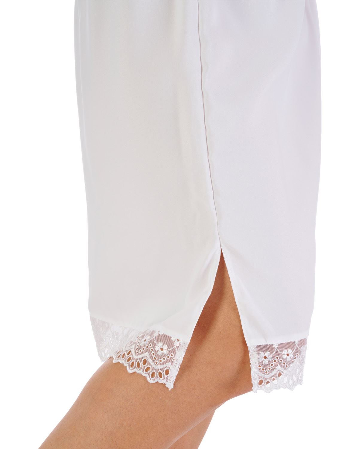 Slenderella Womens  23" Waistslip With Floral Lace Hem and Vent